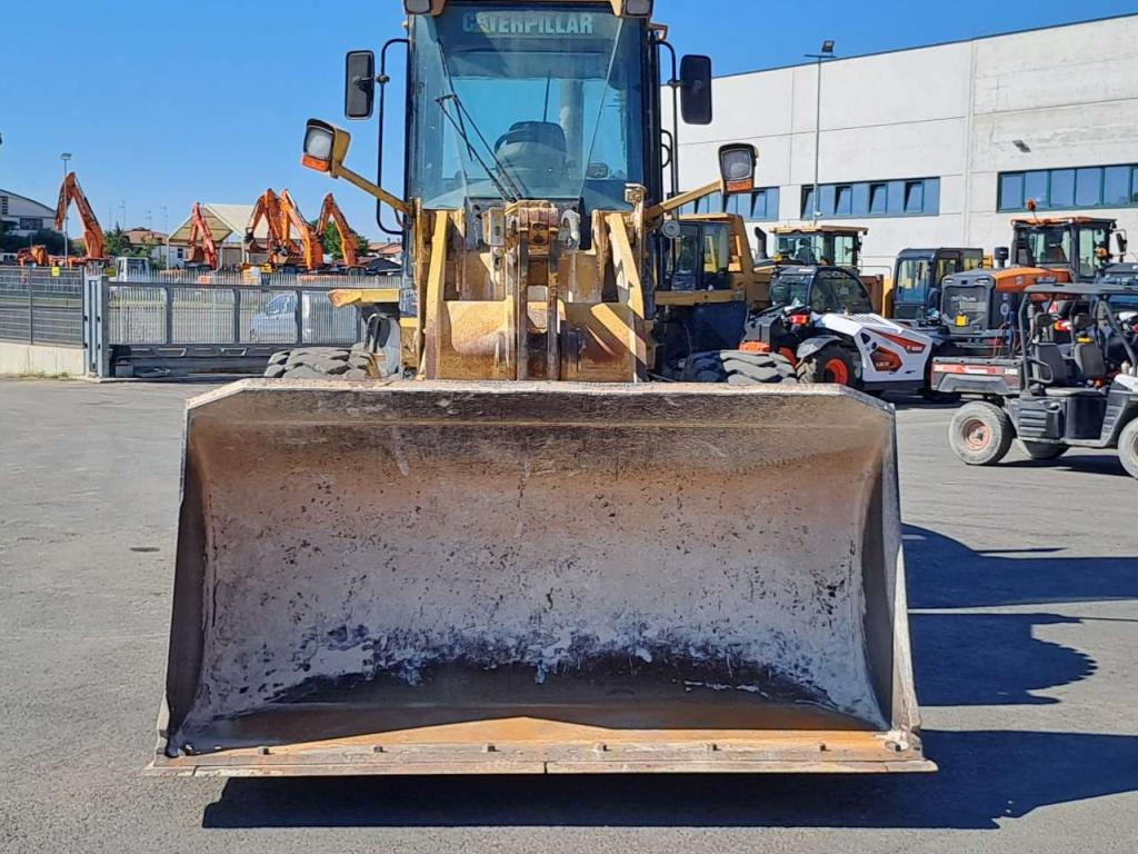 Caterpillar 938G Photo 8