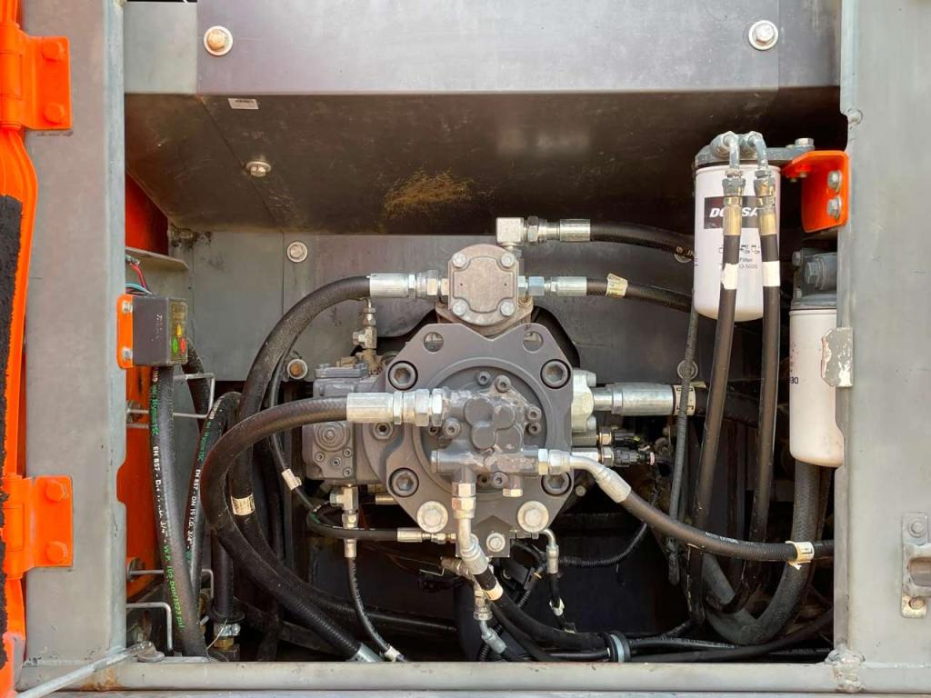 Doosan DX255LC-5 Photo 27