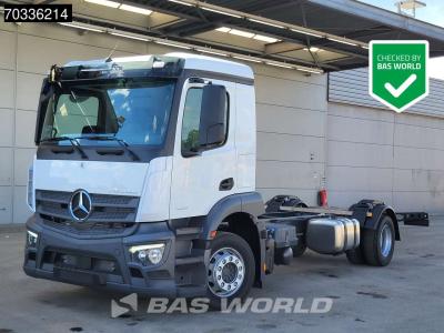 Mercedes-Benz Actros 1835 4X2 NEW chassis 5200mm wheelbase Full Air suspension Automatic Euro 6 sold by BAS World B.V.