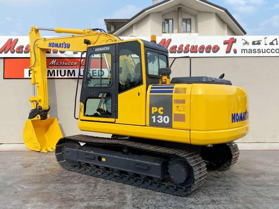 Komatsu PC130-7 Photo 3