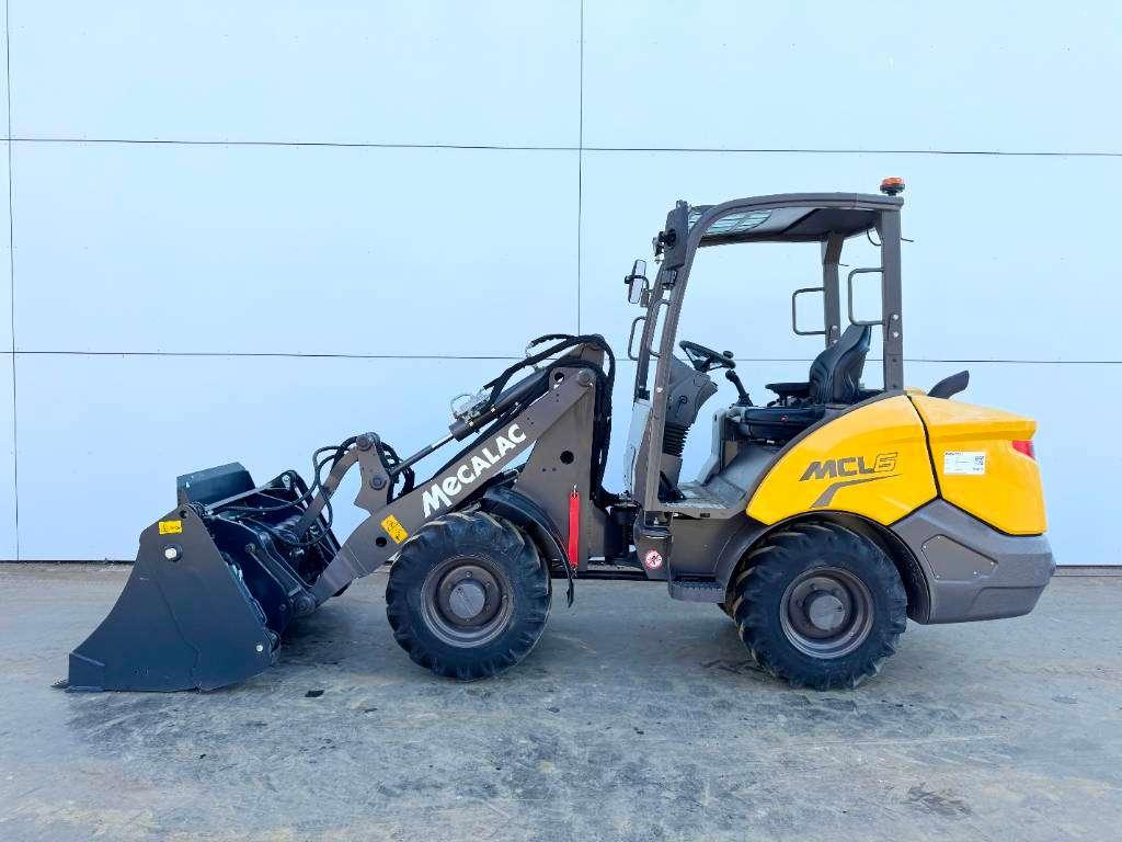 Mecalac MCL 6 - NEW / UNUSED / Bucket + Forks Photo 3