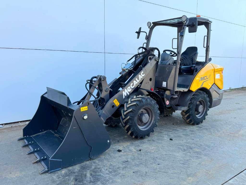 Mecalac MCL 6 - NEW / UNUSED / Bucket + Forks Photo 4
