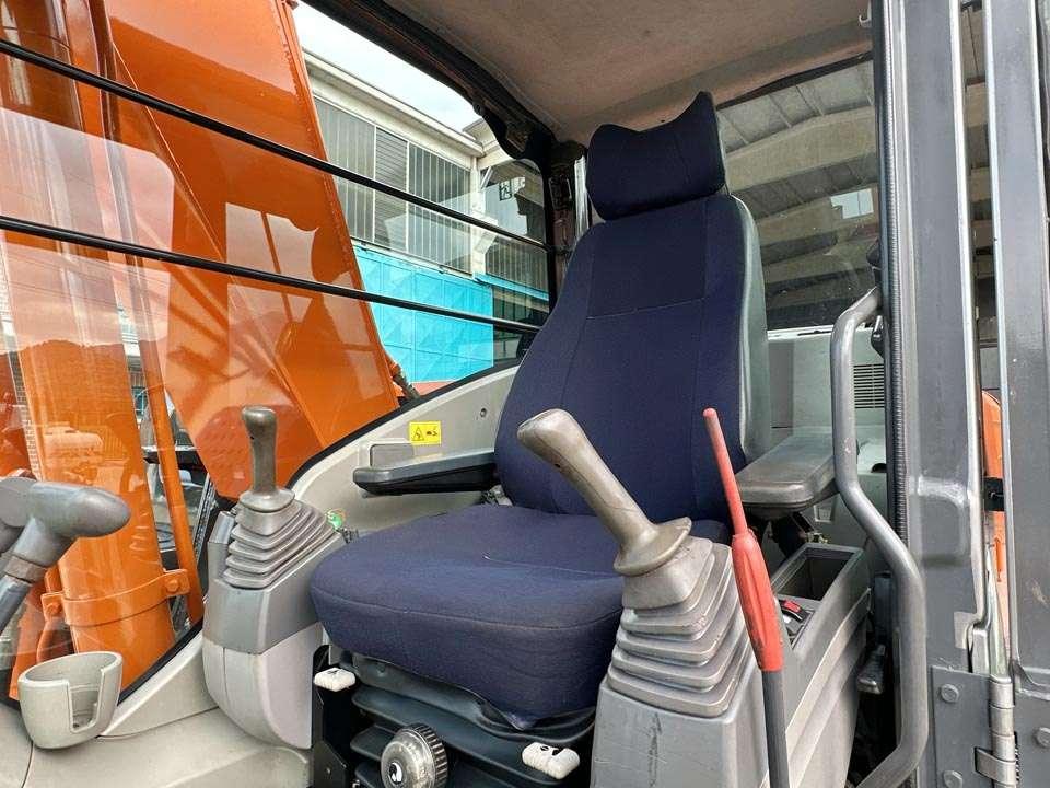Hitachi ZX210LC-3 SLF Photo 15