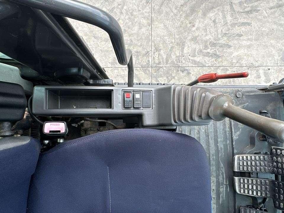 Hitachi ZX210LC-3 SLF Photo 17
