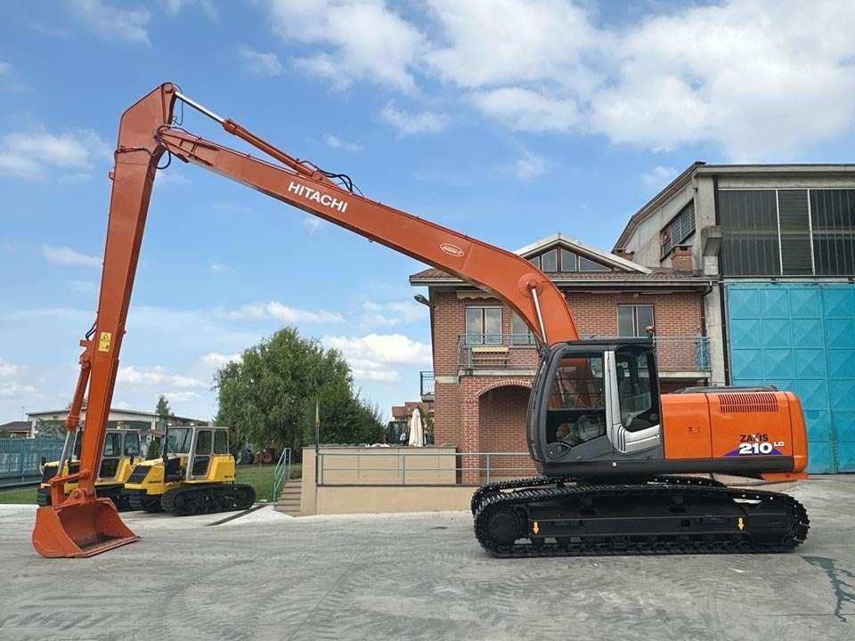 Hitachi ZX210LC-3 SLF Photo 2