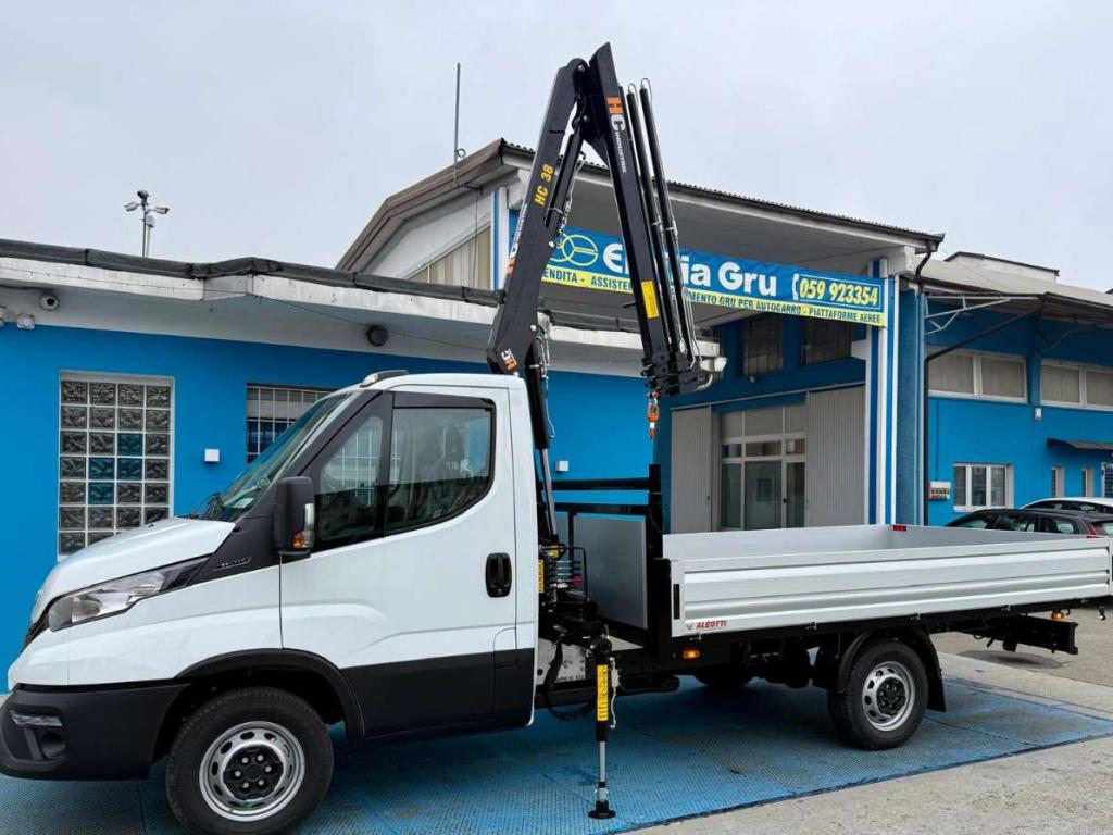 Fiat Iveco 35-140 Photo 8