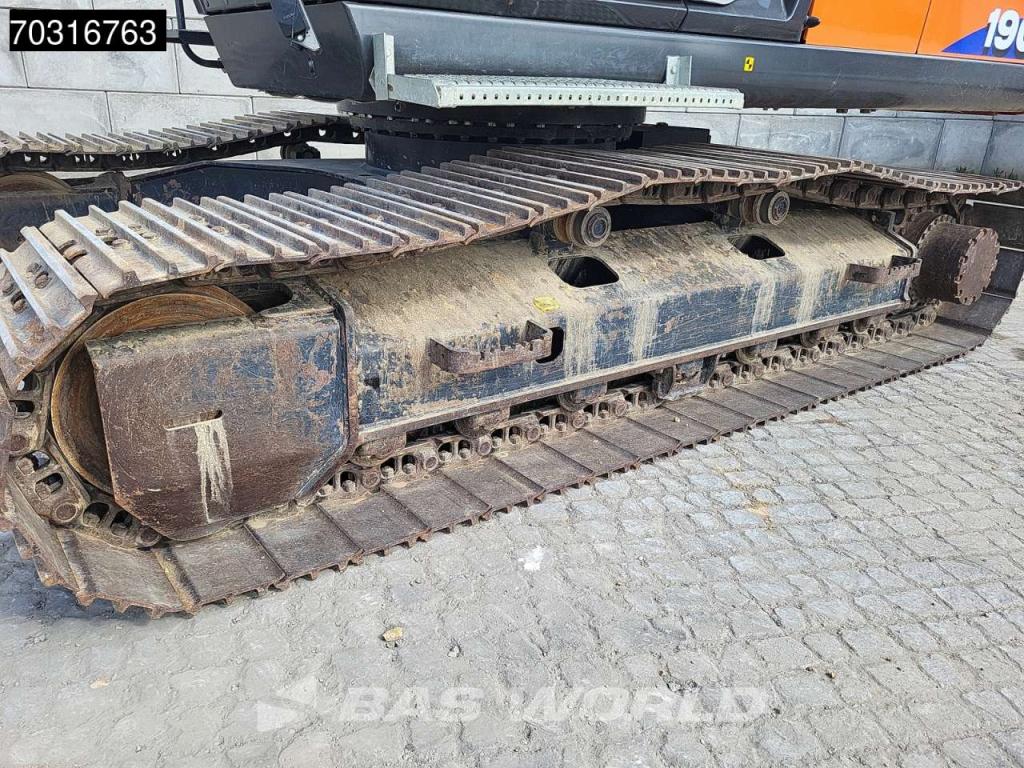 Hitachi ZX190 LC -6 ZX190 Photo 30
