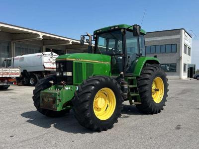 John Deere 7800 4X4 Photo 1