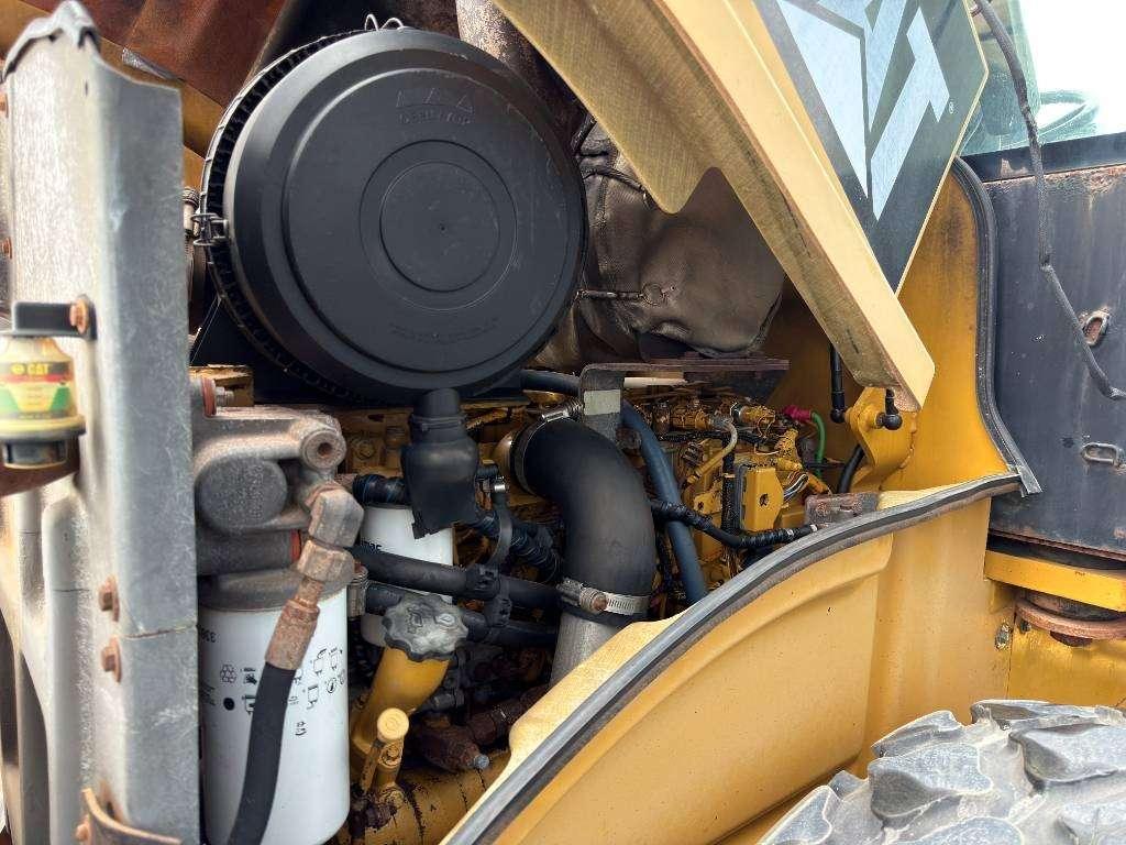 Caterpillar CS76 XT Photo 26