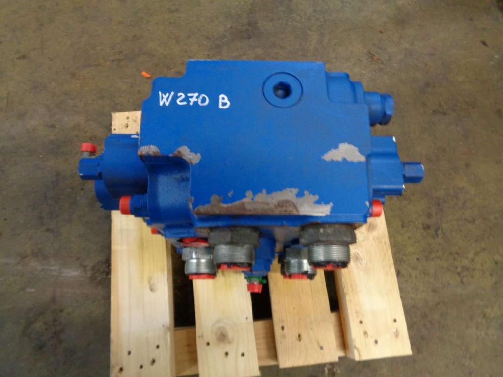 Hydraulic distributor for New Holland W 270 B Photo 1