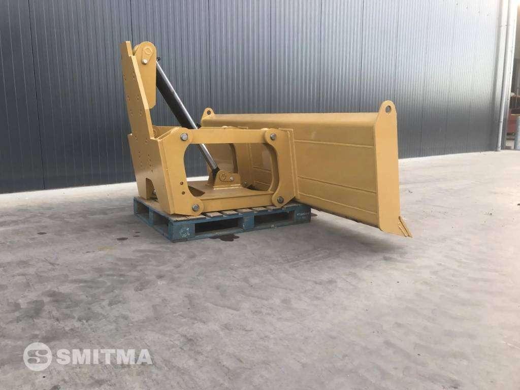 Caterpillar 140M Photo 6
