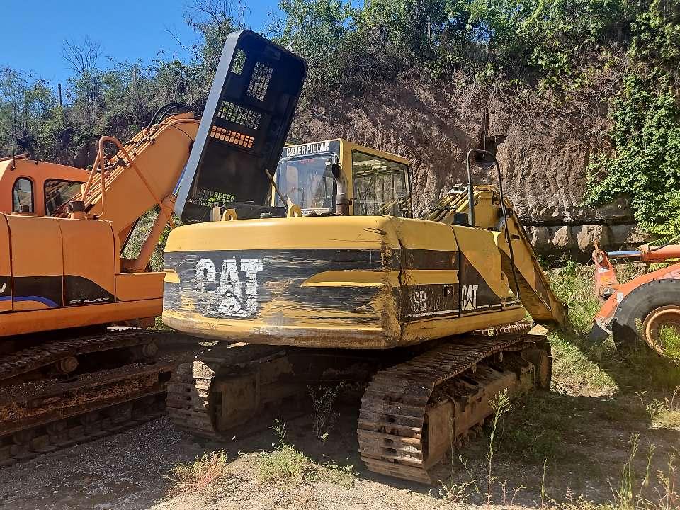 Caterpillar CAT 318B Photo 2