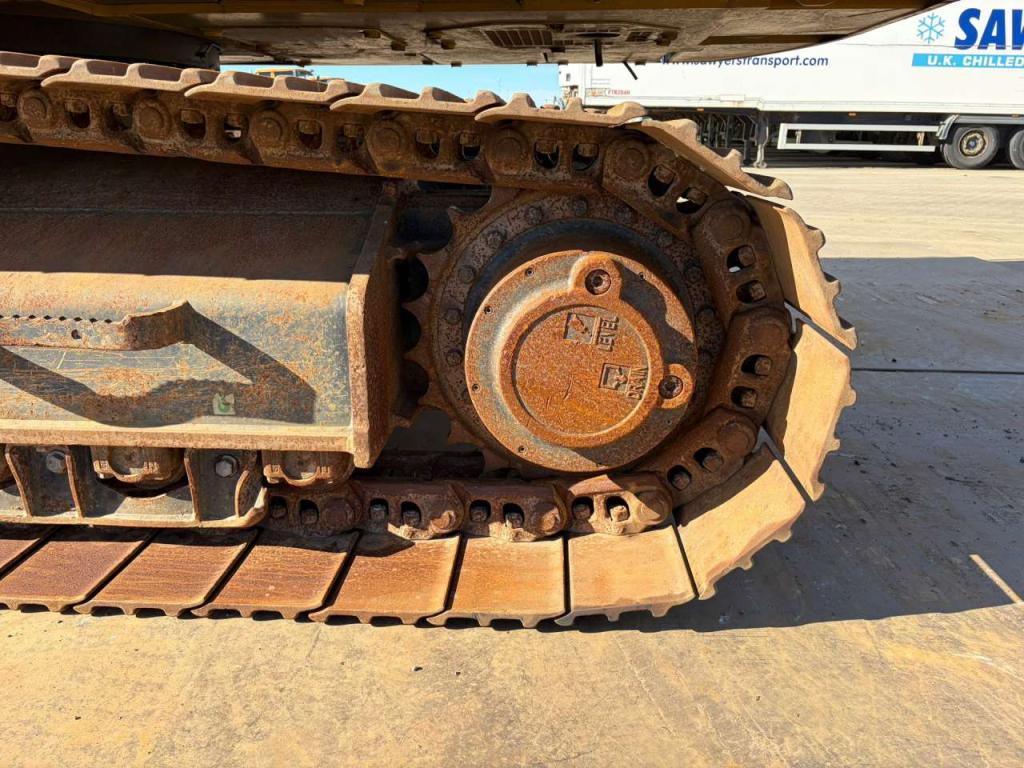 Caterpillar 330 Photo 12