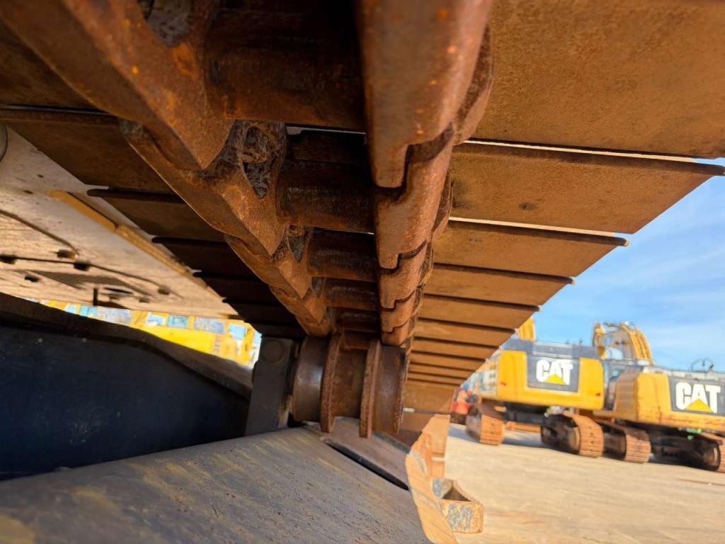 Caterpillar 330 Photo 14
