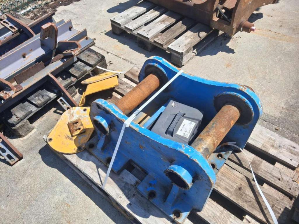 210/240 Demolition crusher Photo 2