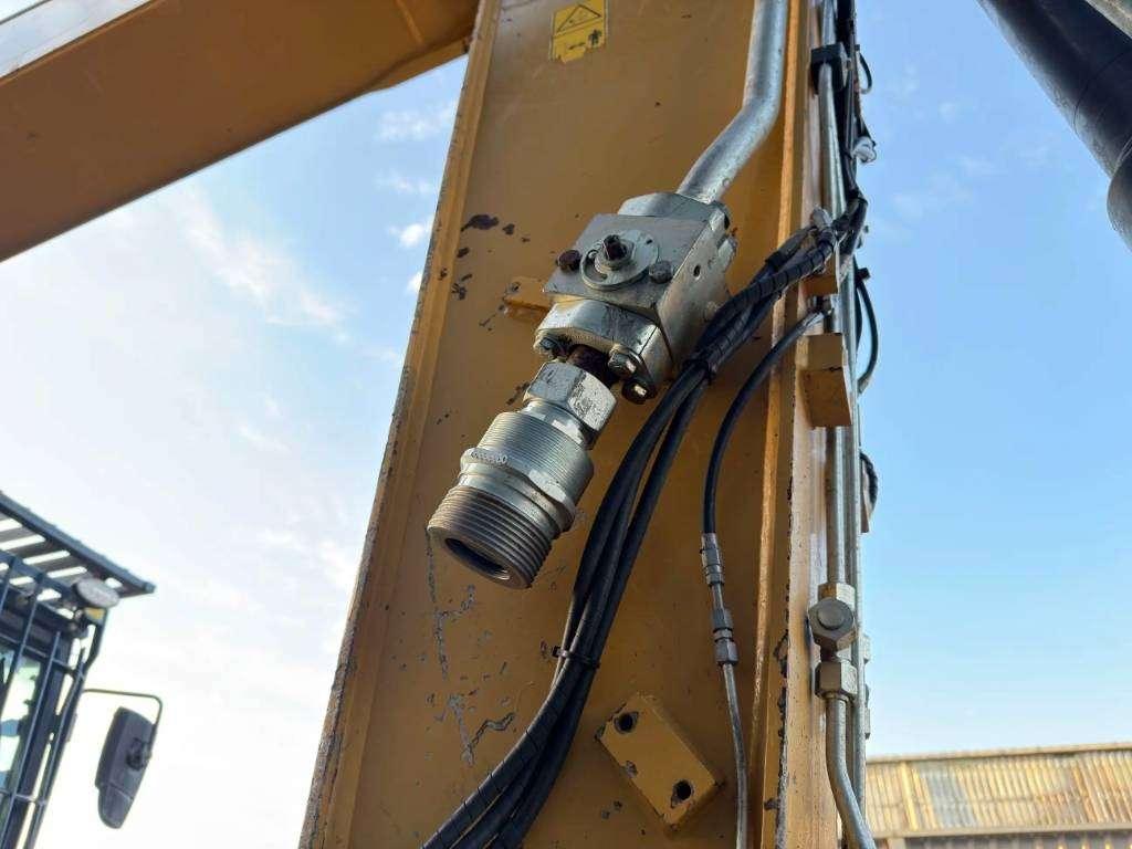 Caterpillar M318F Photo 21