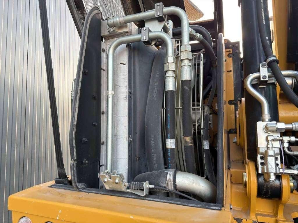 Caterpillar M318F Photo 29