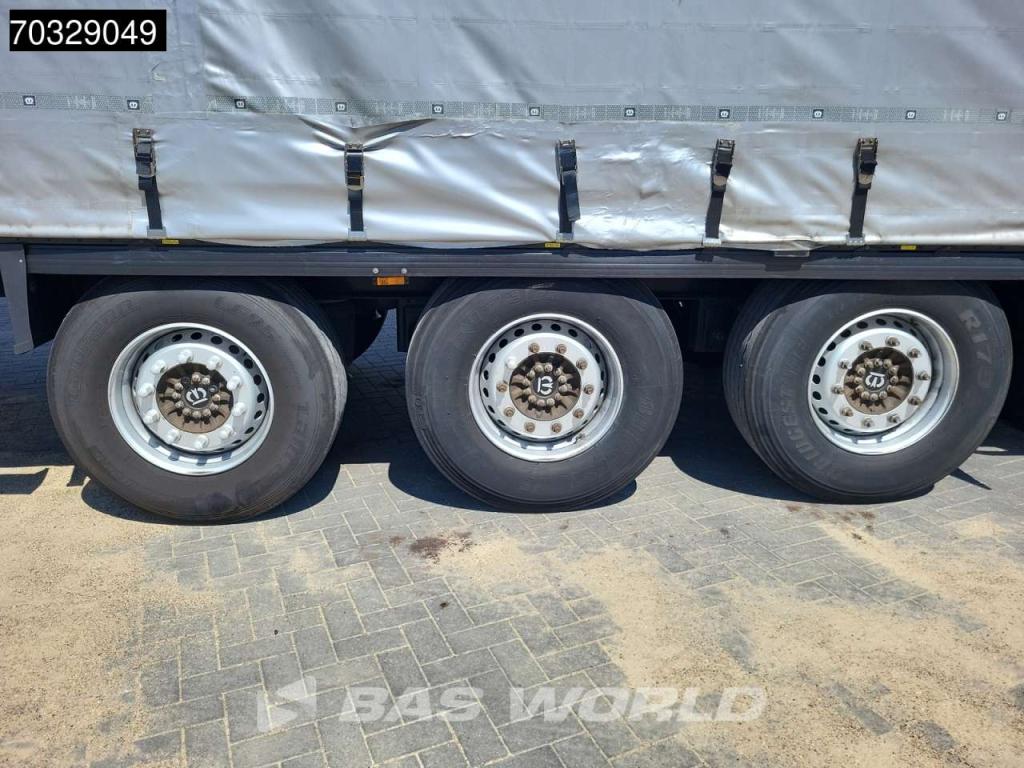 Krone SD Sliding Roof Photo 13