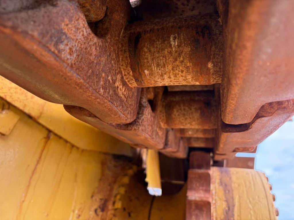 Caterpillar D8R Photo 15