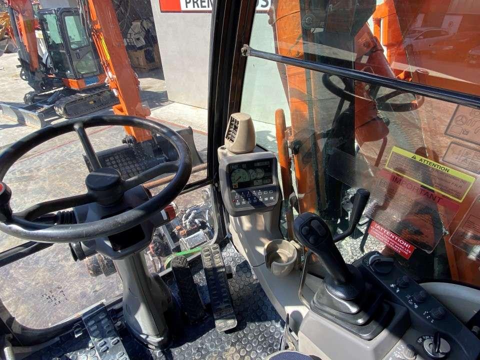 Hitachi ZX170PRR Photo 9
