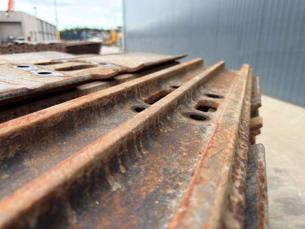 Caterpillar 317 / 318 / 319 / 320 / 321 / 323 / 325F - 900 mm Photo 6