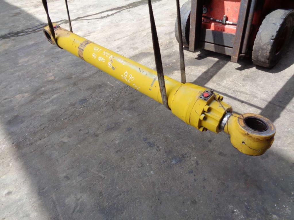 Lifting piston for Caterpillar 322 B Photo 1