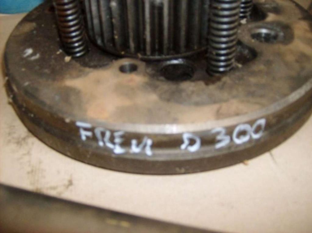 Brake for Caterpillar D300D Photo 2
