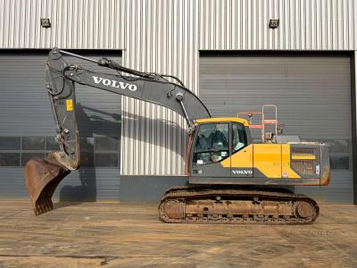 Volvo EC220EL sold by Big Machinery