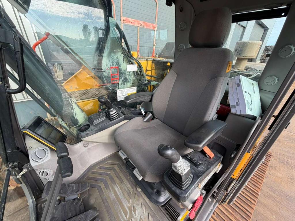 Volvo EC220EL Photo 21