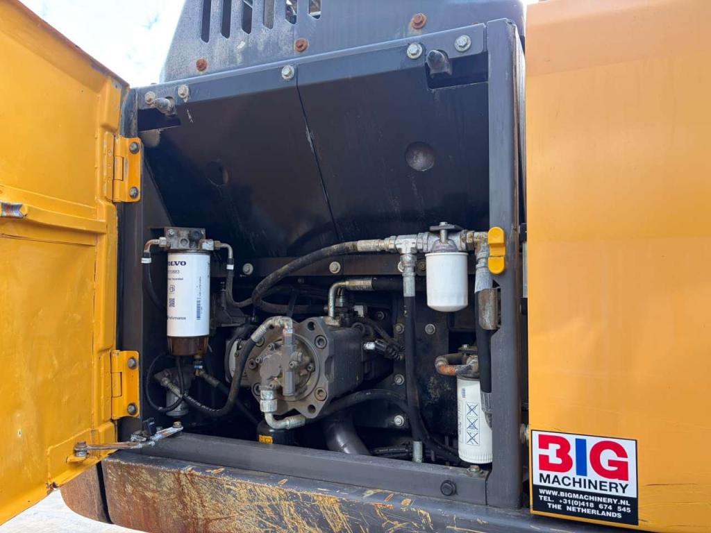 Volvo EC220EL Photo 29