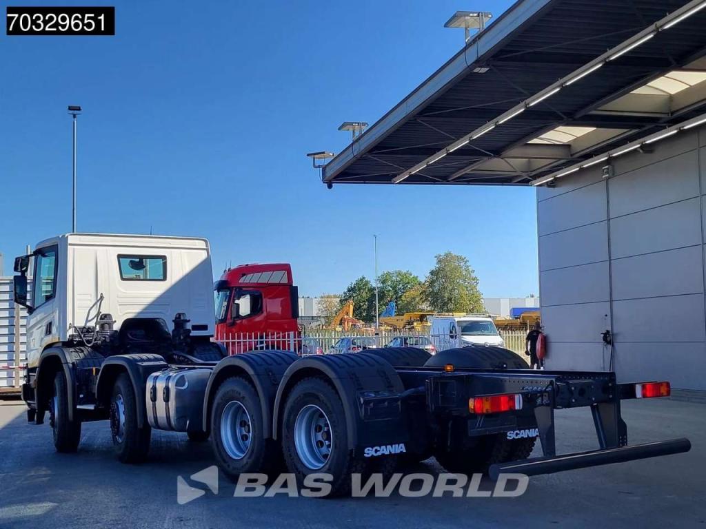 Scania P370 8X4 NEW 8x4 chassis Semi Automatic Euro 6 Photo 2