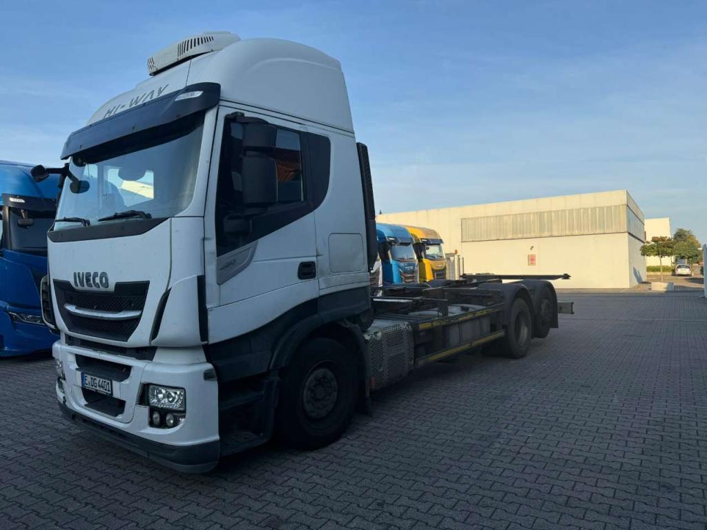 Iveco HI-WAY 480 Photo 11