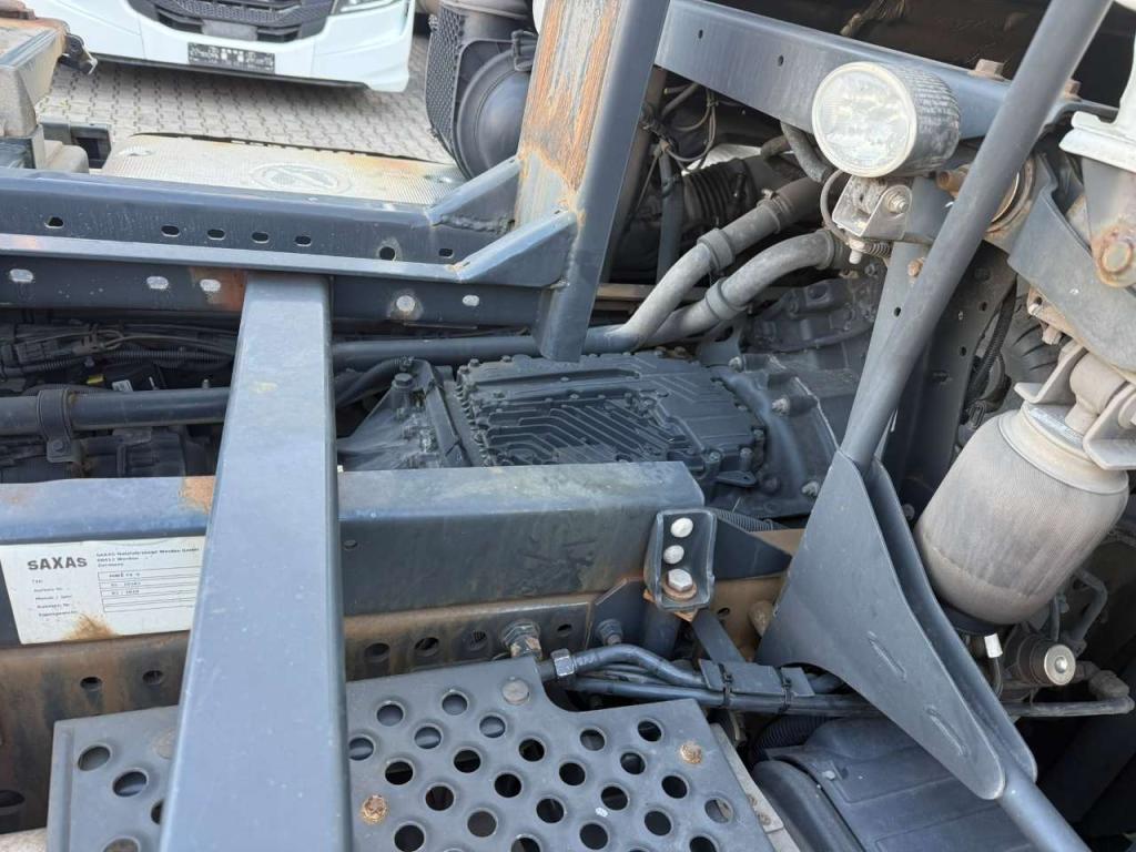 Iveco HI-WAY 480 Photo 12