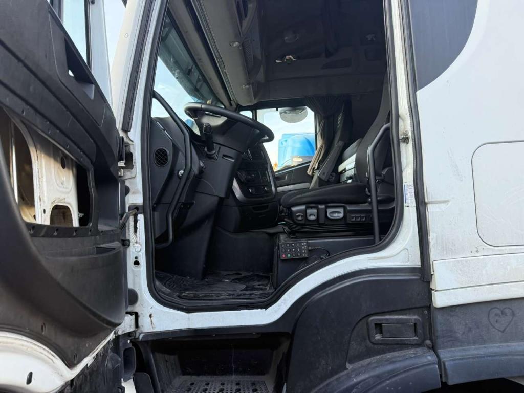 Iveco HI-WAY 480 Photo 7