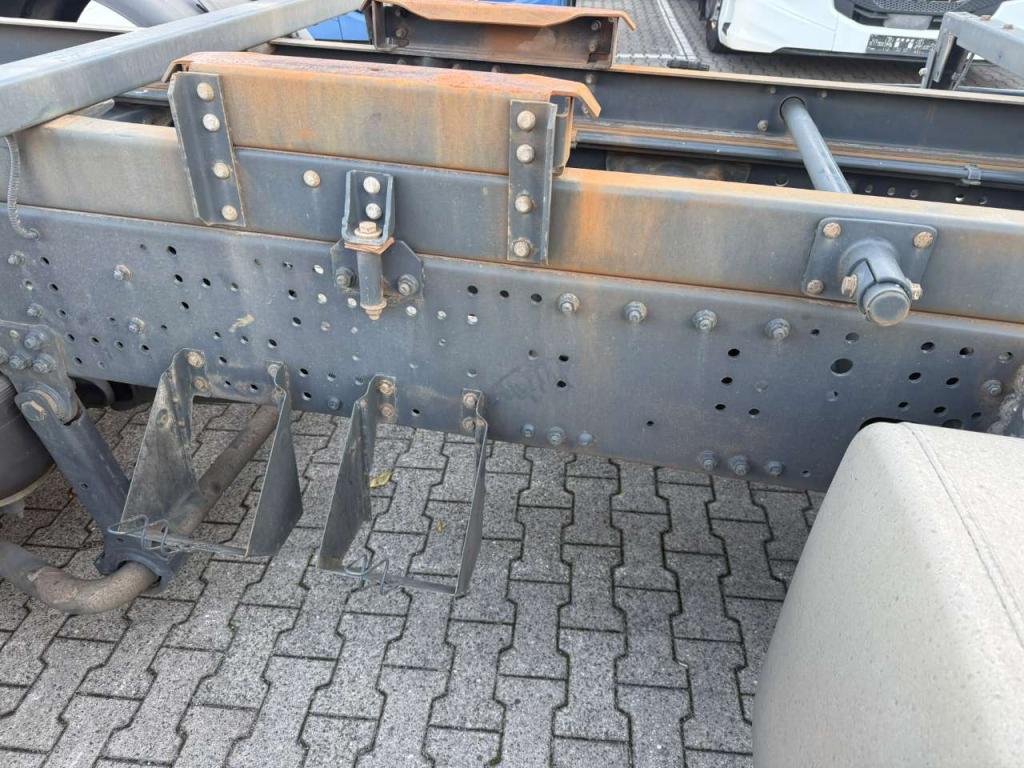 Iveco HI-WAY 480 Photo 9