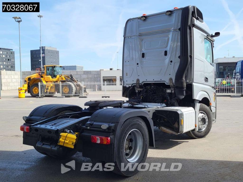 Mercedes-Benz Actros 1843 4X2 StreamSpace Navi Photo 6