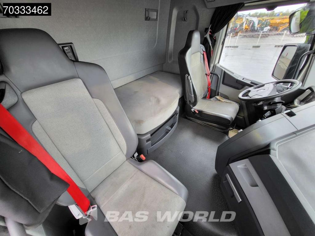 Renault T 440 T 4X2 SleeperCab LED Photo 25