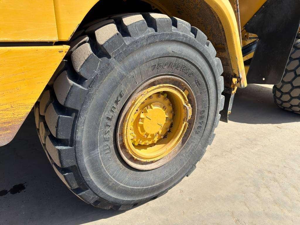 Caterpillar 730C2 Photo 27