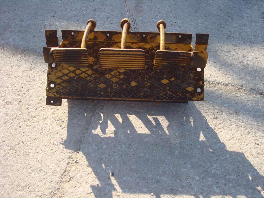 Pedal assembly for Fiat Allis FL5B Photo 4