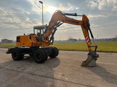 Liebherr a 308 sold by Agri Trading Srl