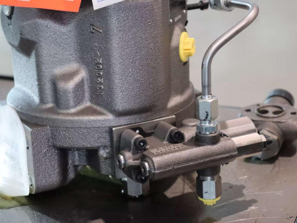 Bosch Rexroth A10VSO45DFLR/31R-VPA12N00 Photo 2