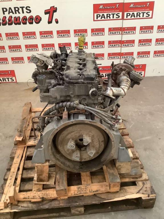 Internal combustion engine for Hitachi ZX135 Photo 1