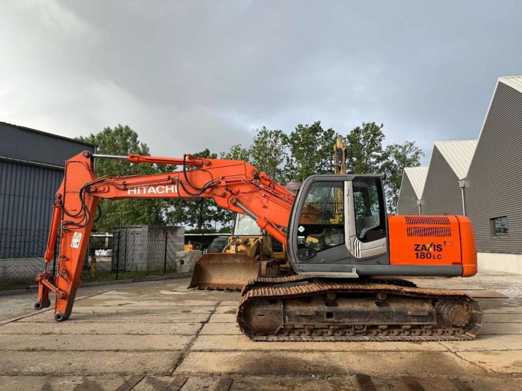 Hitachi ZX 180 LC-3 Photo 3