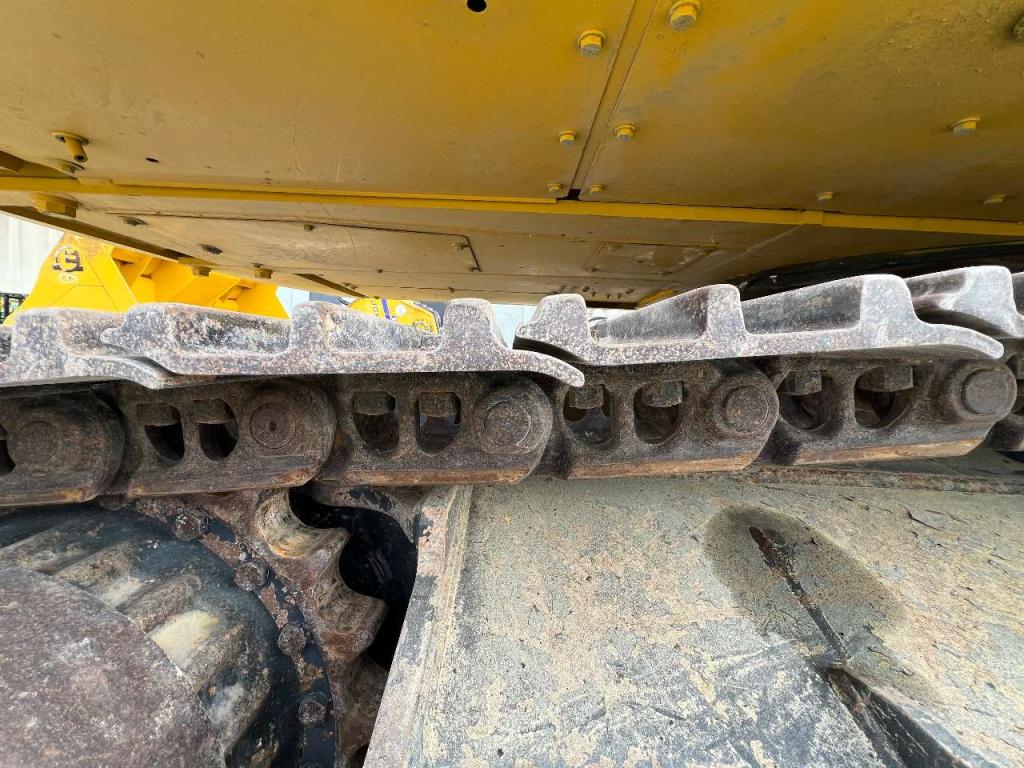 Komatsu PC210NLC-11E0 Photo 20