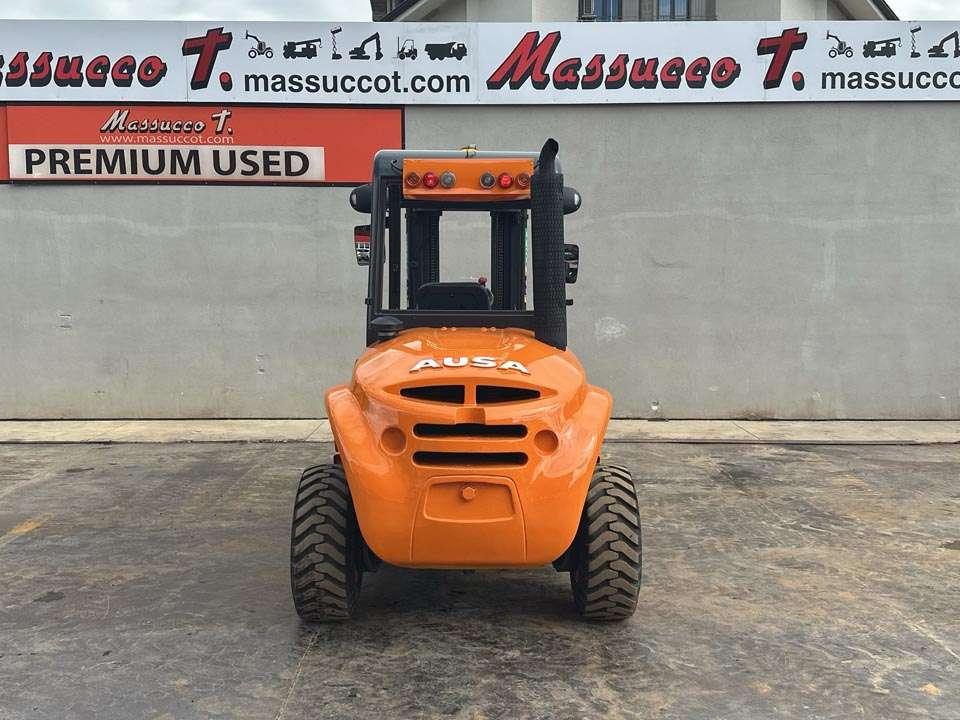 Ausa C200H 4x4 Photo 20
