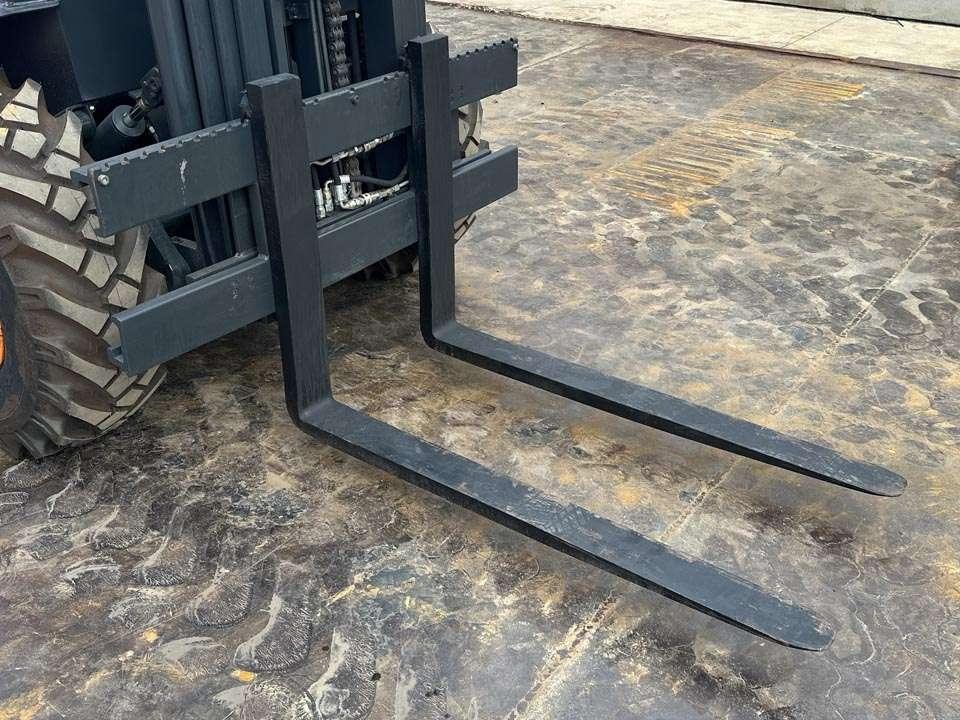 Ausa C200H 4x4 Photo 9