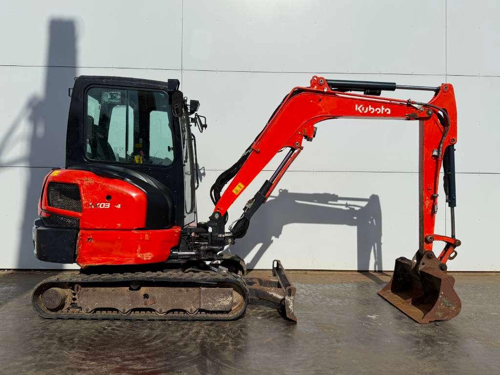 Kubota KX037-4 - Hammer Lines / Quick Coupler Photo 6
