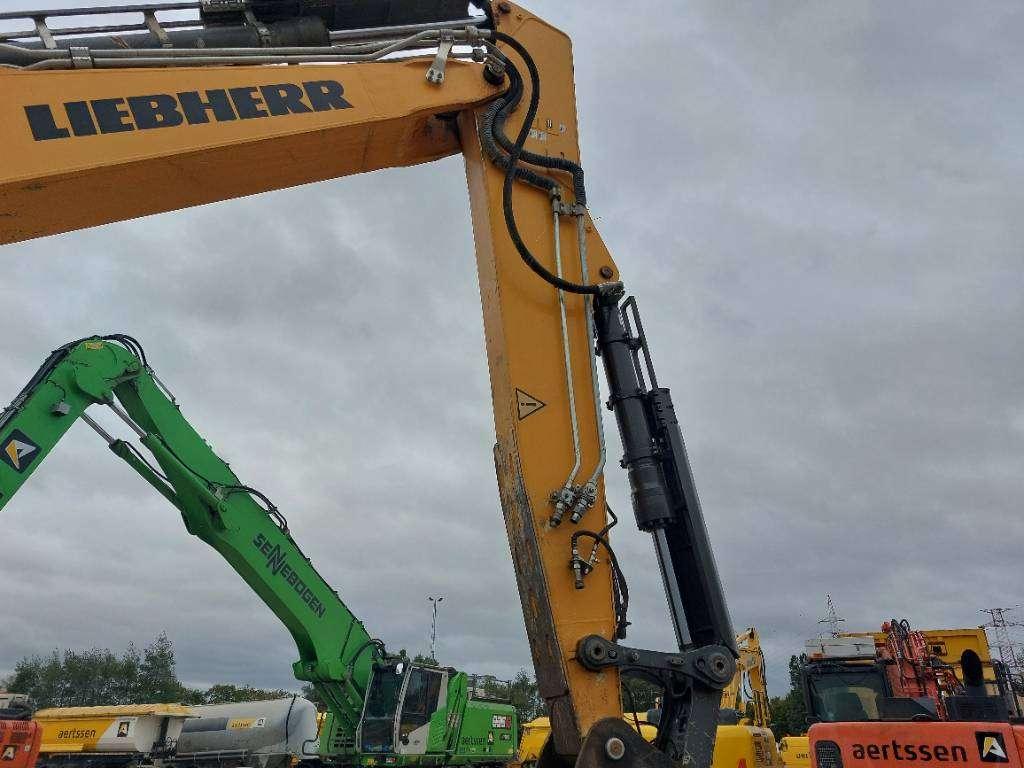 Liebherr R936LC Photo 18