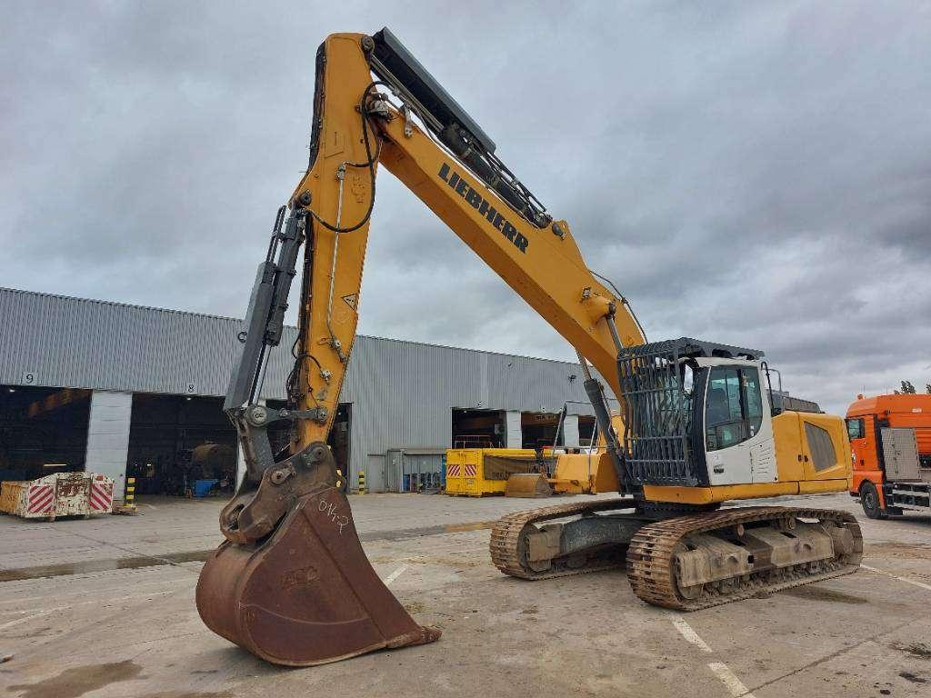 Liebherr R936LC Photo 2
