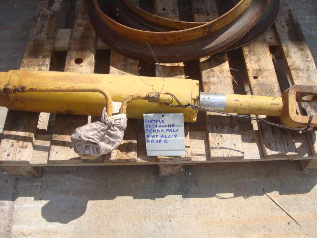 Bucket rotation piston for Fiat Allis FR10B Photo 1